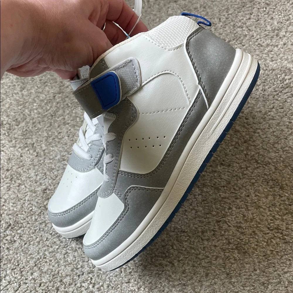 The Children's Place Gray and White Boys Sneakers SZ 1 Little Kid